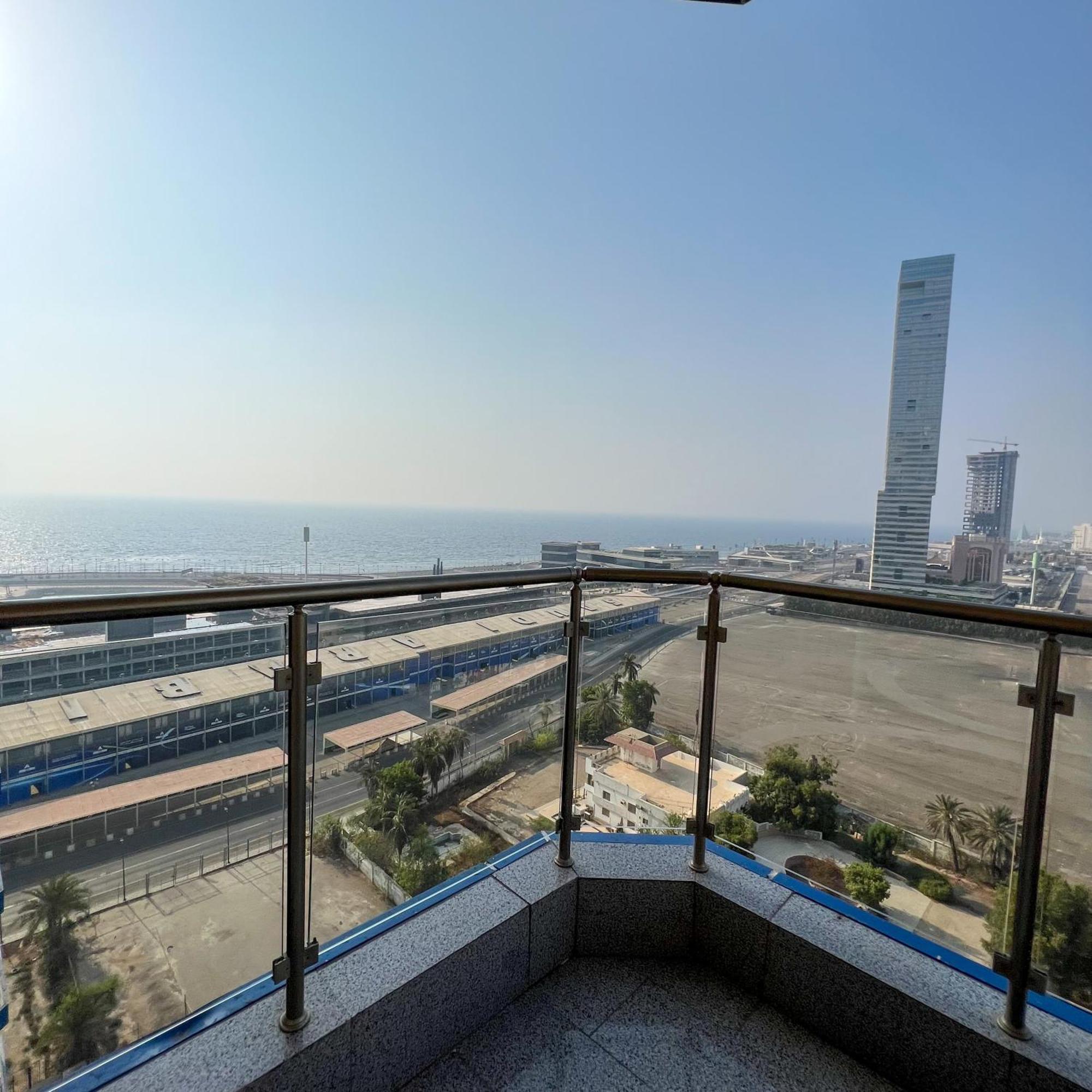 Апартаменты Almasarat Tower Sea View Джедда Экстерьер фото